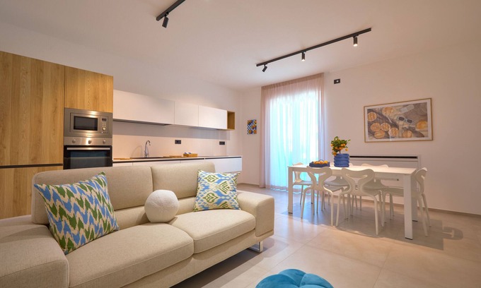 Vigliatore Apartamento | New spacious and modern apartment with citrus-scented Aeolian Islands view