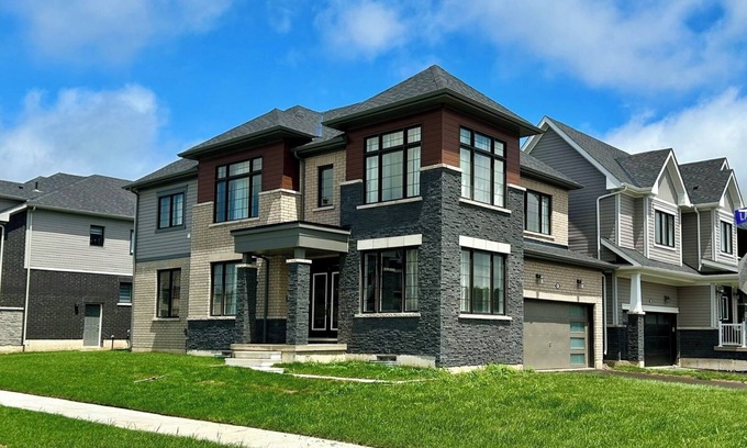 Thorold Casa | New Spacious Luxurious House, Close to Niagara Falls and Attractions