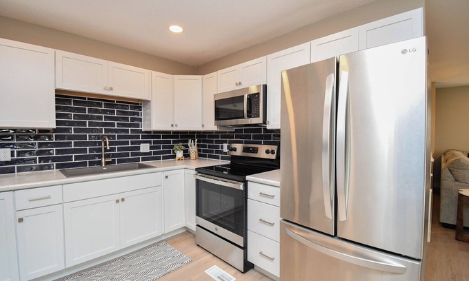 Sioux Falls Casa | NEW! Spacious & Remodeled Hilltop Charmer