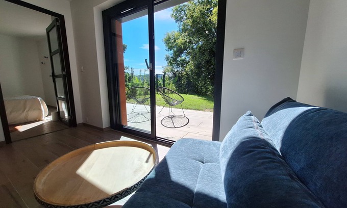 La Bridoire Apartamento | New studio 2 steps from lac de aiguebelette