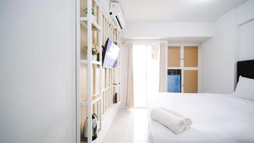 Sidoarjo Apartamento | New Studio Apartment with Strategic Location at Suncity Residence By Travelio
