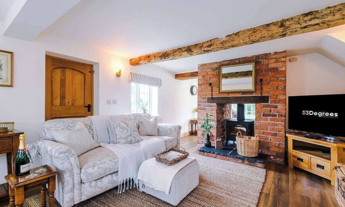 Wollerton Cabaña | NEW! Stunning Cottage, Ideal for Families & Groups