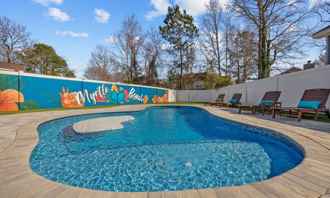 Myrtle Beach Casa | NEW! Stylish 4 BR Home w/ Pool & Spa -Pet Friendly