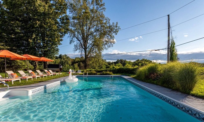 Town of Marbletown Casa | NEW: Superbly Stylish Limestone Villa