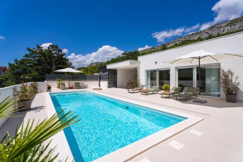 Tugare Villa | NEW Stylish villa Tenera with private pool, 3 bedrooms