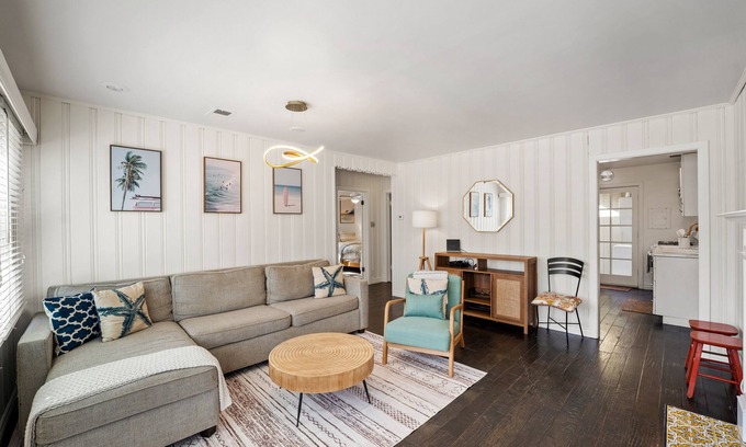 Silver Strand Casa | NEW - Surf Bungalow w/ Hot Tub - Steps from Beach