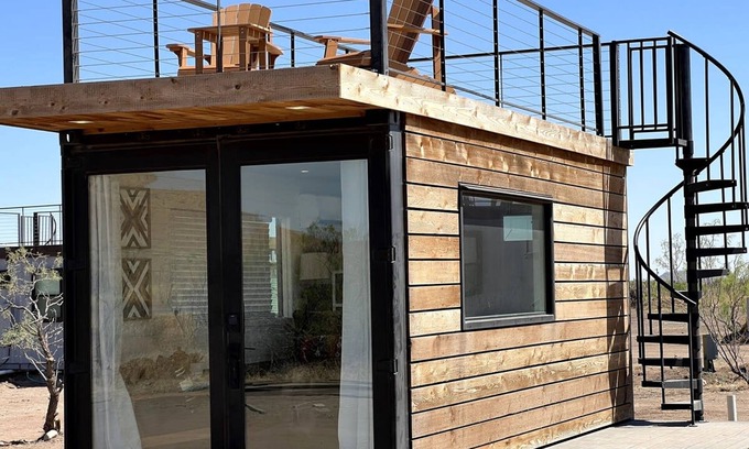 Alpine Casa | New The Buffalo -shipping Container in Alpine