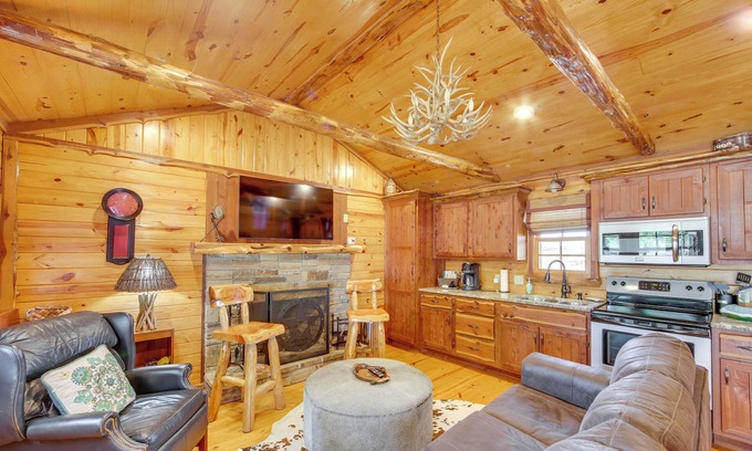 Edom Cabina | NEW ‘The Deer’ Cabin Peaceful Refuge in East Texas
