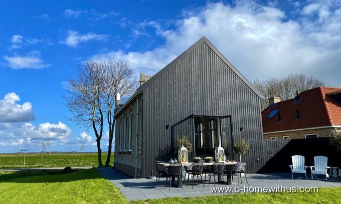 Peins Casa | NUEVO: la antigua iglesia pequeña se transformó en un hermoso apartamento