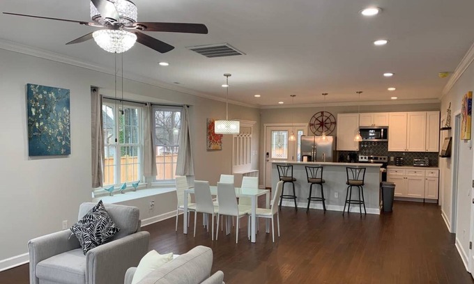 East Durham Casa | ¡NUEVO "TheCraftsman" en el centro de Durham cerca de DUKE!