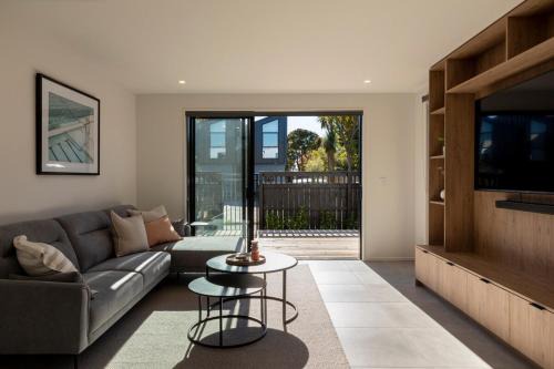 Linwood Apartamento | New Three Bedroom Townhouse - Walk to the CBD!