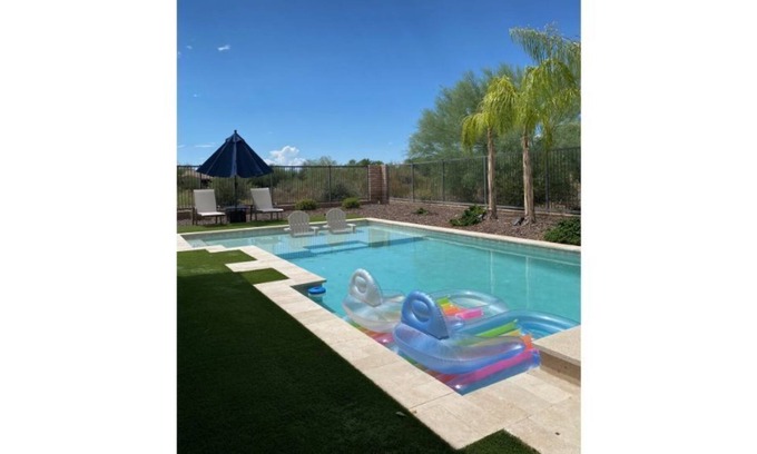 Vistancia Casa | New to VRBO. Private, fresh, open! Looking for long term fall guest!