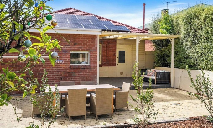 New Town Casa | New Town Bungalow A Leafy Family Haven