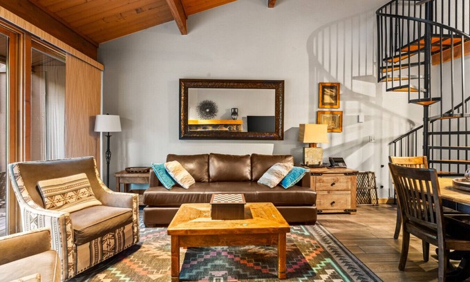 Sedona Casa | NEW! Tranquil Sedona Creekside Retreat!