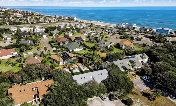 Maleza Baja Casa | New Trends in Ramey Aguadilla