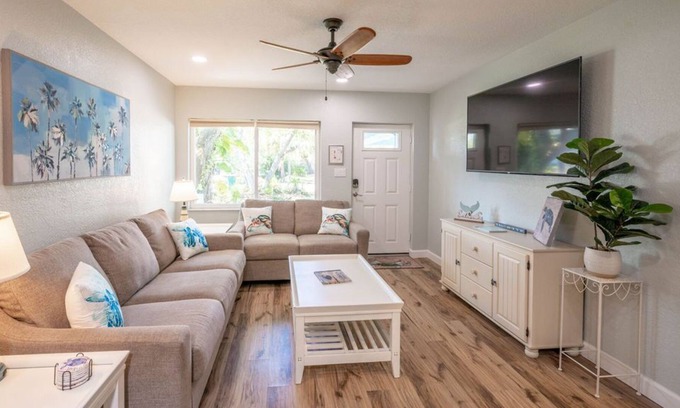Cocoa Beach Cabaña | NEW! Tropical Oasis-Walk to the Beach & Downtown!