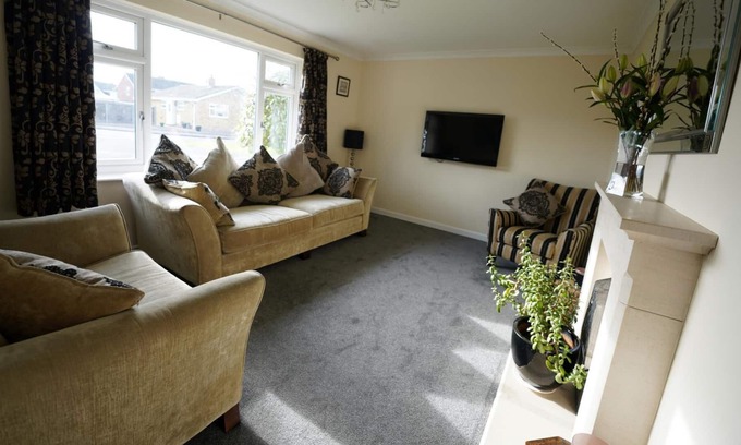 Burnham-on-Sea Cabaña | NEW Unique 2BD Detached Bungalow Burnham-on-Sea