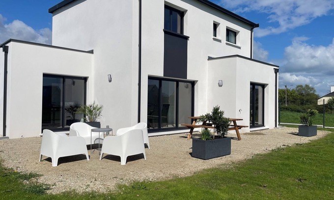 Plobannalec-Lesconil Casa | New vacation home 5 minutes from the sea