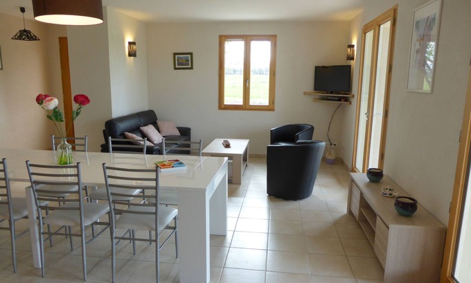 Vaissac Casa | New vacation home in the middle of a private meadow