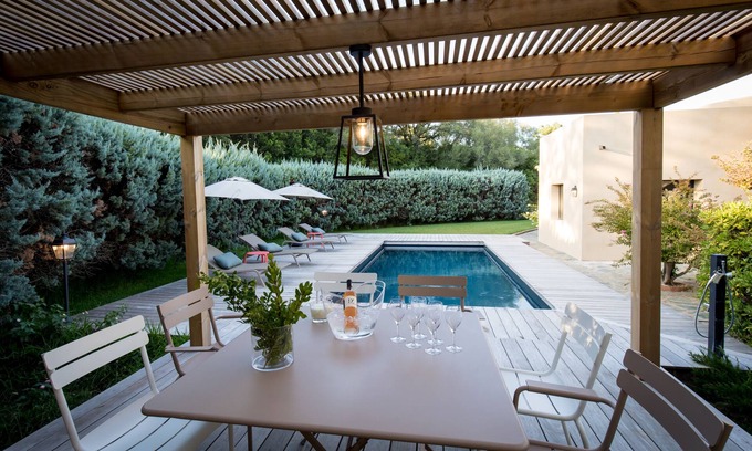 Porto-Vecchio Villa | Nuevo: Villa de 200 m2 con vista al mar y piscina climatizada, 4 dormitorios.