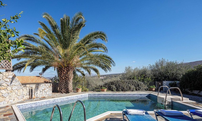Agia Triada Villa | [NEW] Villa Delfi /w private pool, at a serene village