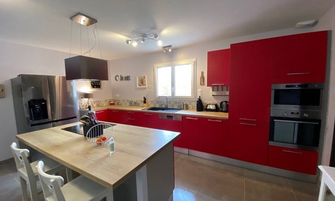 Saint-Pee-sur-Nivelle Casa | New villa 10pers 4Chs St Pée Basque Country garden