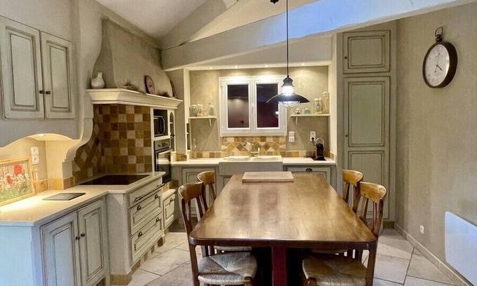 Cornillon-Confoux Casa | New " Villa Nova "