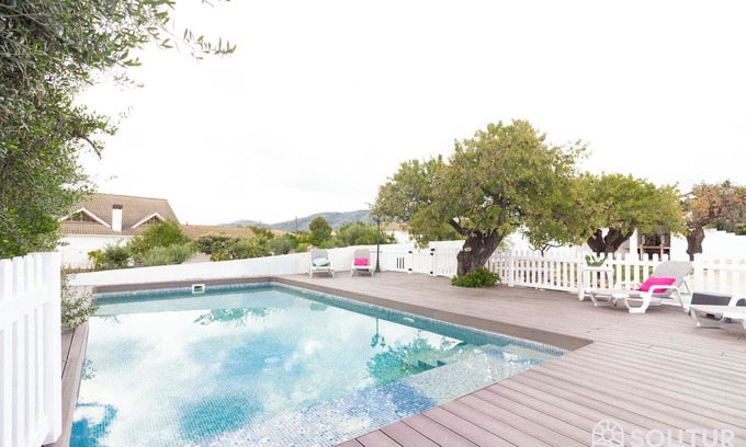 La Bisbal del Penedés Villa | NUEVA villa con PISTA DE PADEL y PISCINA PRIVADA