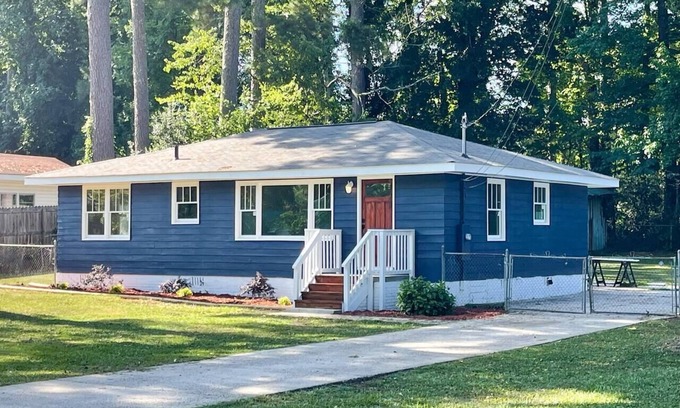 Rome Casa | New w/ King Bed, Walk to Park, Near Downtown Rome