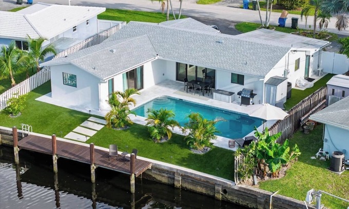 Fort Lauderdale Villa | *NEW* Waterfront Modern Villa