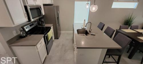 Port Isabel Casa | New Waterfront Bungalow - Fishermans Paradise - Bungalow Tarvana