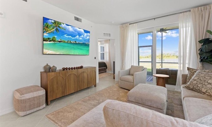 Venice Condominio | NEW! Wellen Park Golf Condo!. Near Braves Stadium & Beaches. Pet Friendly!