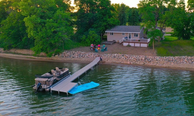 Battle Lake Casa | NEW! West Battle Lake, Amazing Grace Etta Beach
