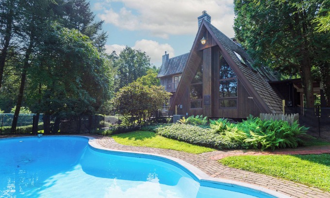 Zena Casa | NEW! Woodstock-Private-Exquisite-Modern A-Frame-Minimum Stays are Monthly!