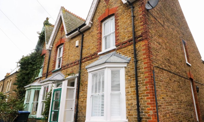 Whitstable Cabaña | CASA NUEVA, que admite mascotas, con un jardín en Whitstable, Ref 997074
