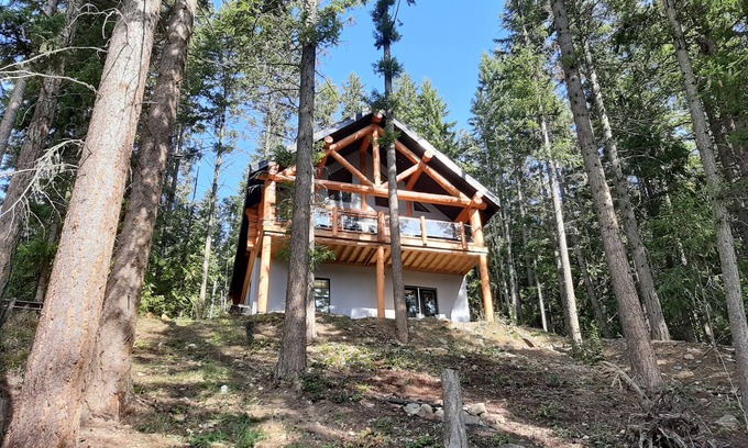 Anglemont Casa | Newer athentic Log home