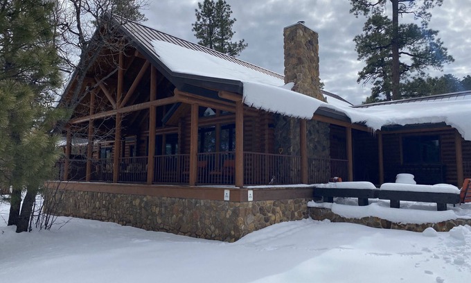 Happy Jack Cabina | NEWER, LUXURY, Solid LOG CABIN on Secluded 10 ACRES in Northern AZ🍁🍂🌲