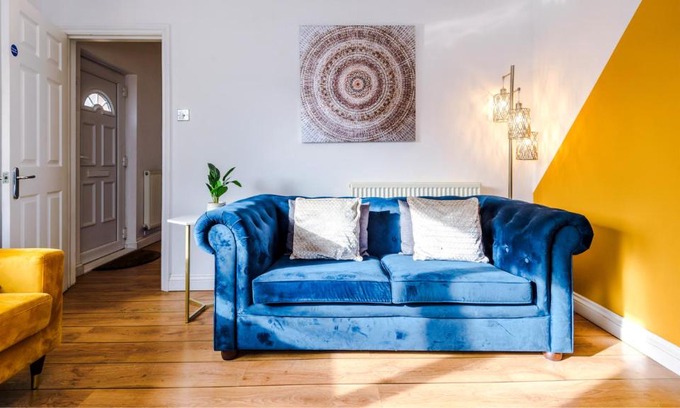 Chester Casa | Newhall Road - 4 Bedroom Chester Home - Parking