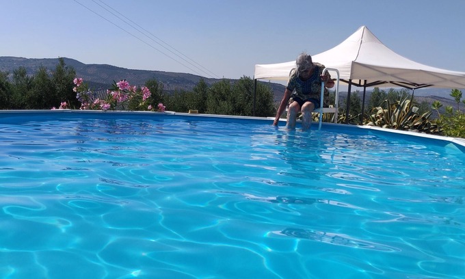 Moclin Cama Y Desayuno | Cortijo Newleaf, Amarillo b & b