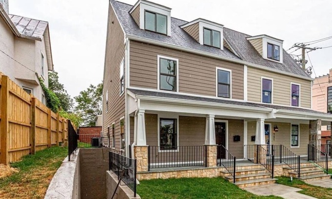 Brookland Apartamento | Newly-Built! 1-BR Abode in Brookland next to METRO
