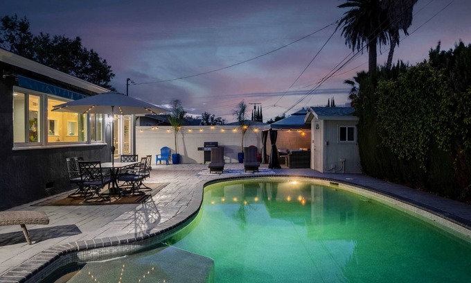 Reseda Casa | *Newly Built 4BR! Pool, Cabana, BBQ in Prime LA!*