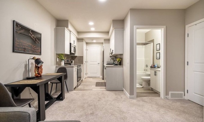 Sage Hill Casa | Newly built and tastefully furnished legal one bedroom private guest suit.