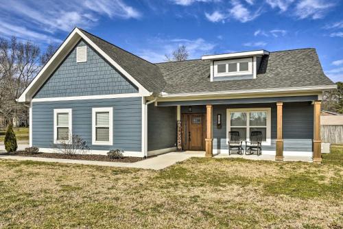 Arab Casa | Newly Built Arab Abode Near Guntersville Lake