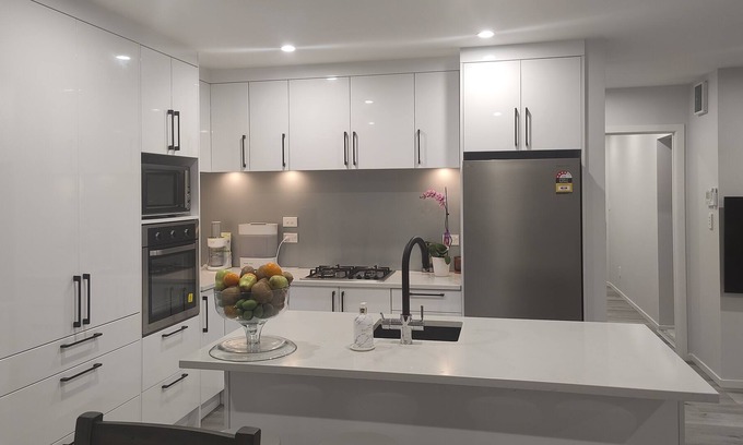Tawa Casa | Newly Built comfortably home in Wellington Tawa