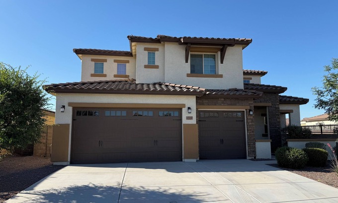 Waddell Casa | Newly Built family house 3-bedroom in Waddell