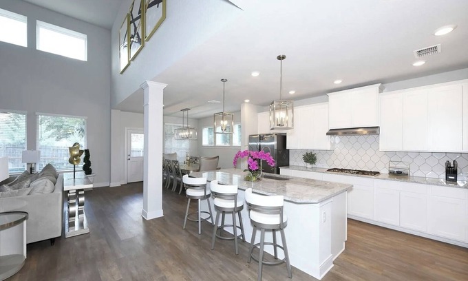 Scenic Oaks Casa | Newly Built Hill Country Home Minutes from the Rim, UTSA, La Cantera, Six Flags