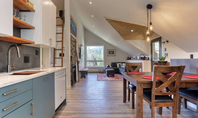 Taghum Casa | "Newly Built Home" on 5 acres by the beach