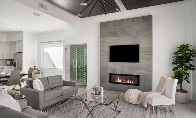 El Paso Casa | Newly Built Home! Lost Dog Home