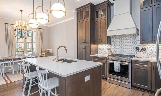 Hitch Village - Fred Wessels Homes Casa | Newly Built Luxury Oasis Steps to River Front w/ Parking by Lucky Savannah