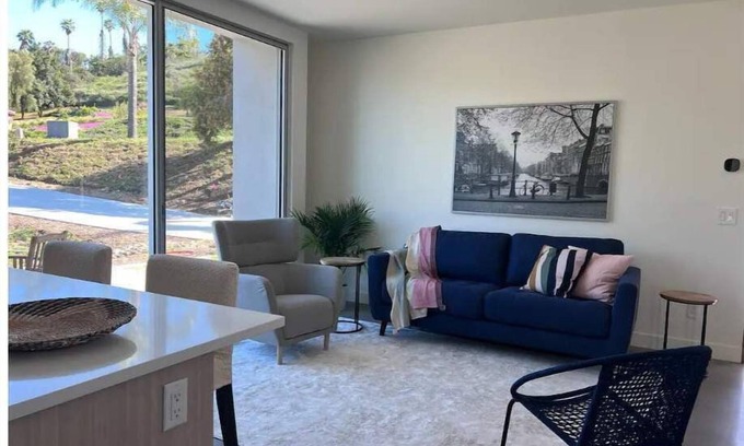 Vista Casa | Newly Built Modern Guest House